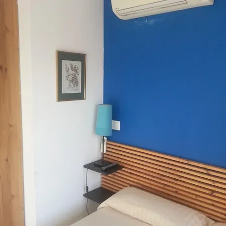 Гостевой дом La Lluna 2*