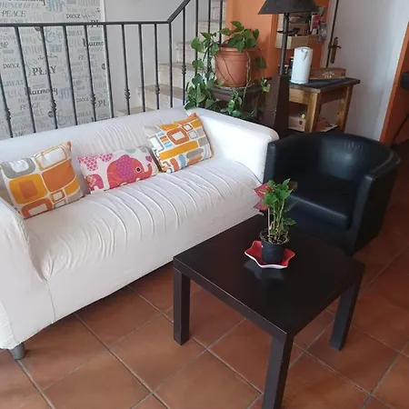 La Lluna Guest house