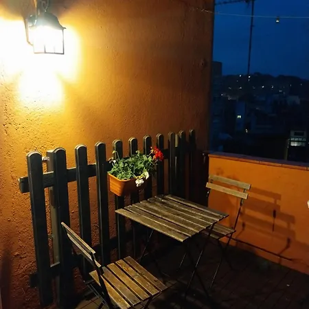 La Lluna Guest house 2*