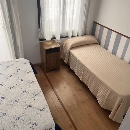 La Lluna Guest house