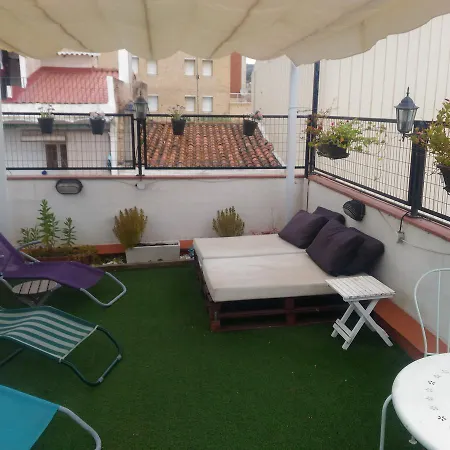 Guest house La Lluna 2*