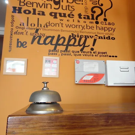 La Lluna Guest house 2*
