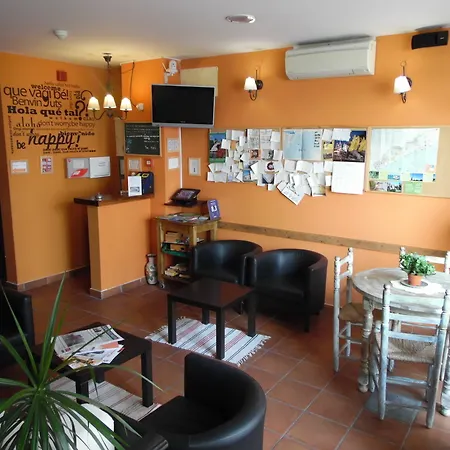 La Lluna Guest house 2*