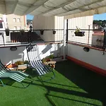 La Lluna Guest house